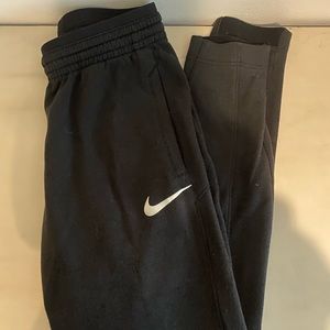 nike dri-fit sweats pants